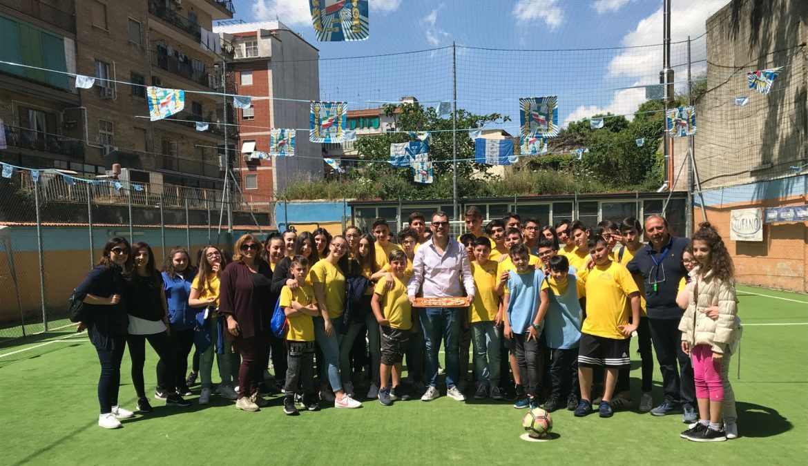 Gli studenti della Mazzocchi in visita alla Villa di Bambù confiscata alla criminalità organizzata